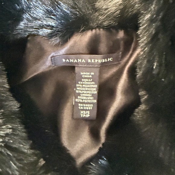 Banana Republic Capelet Womens XS/S Black Faux Fur Shawl Collared Evening - Picture 6 of 6